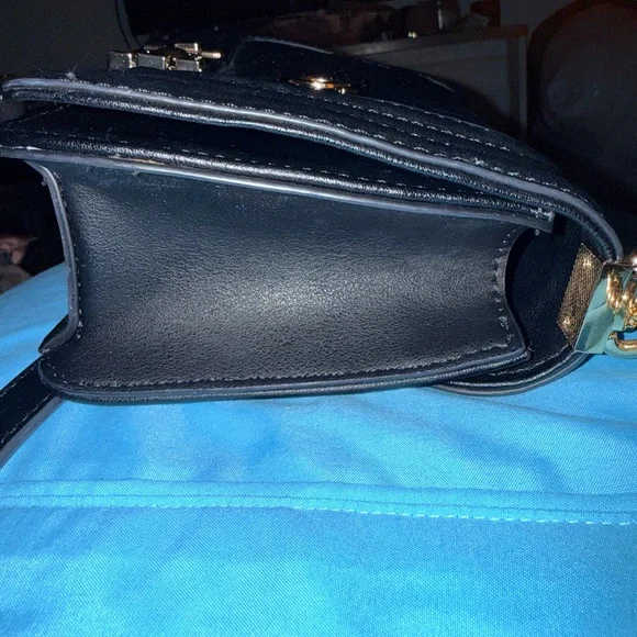 Designer Indpired Black Quilted Leather Shoulder Bag - Picture 12 of 16